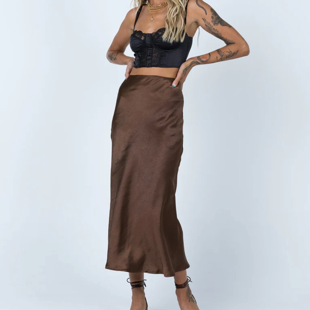 Tyra satin midi skirt brown